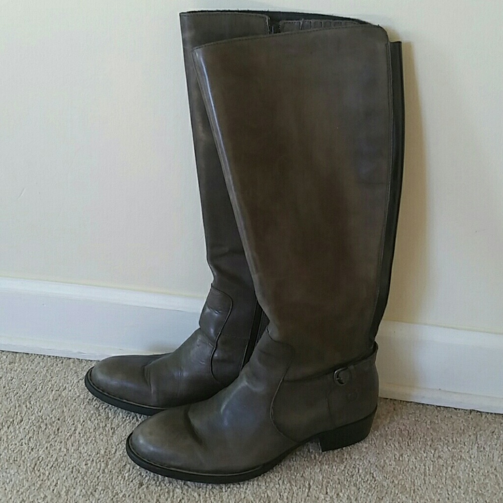 Born grey leather boots
